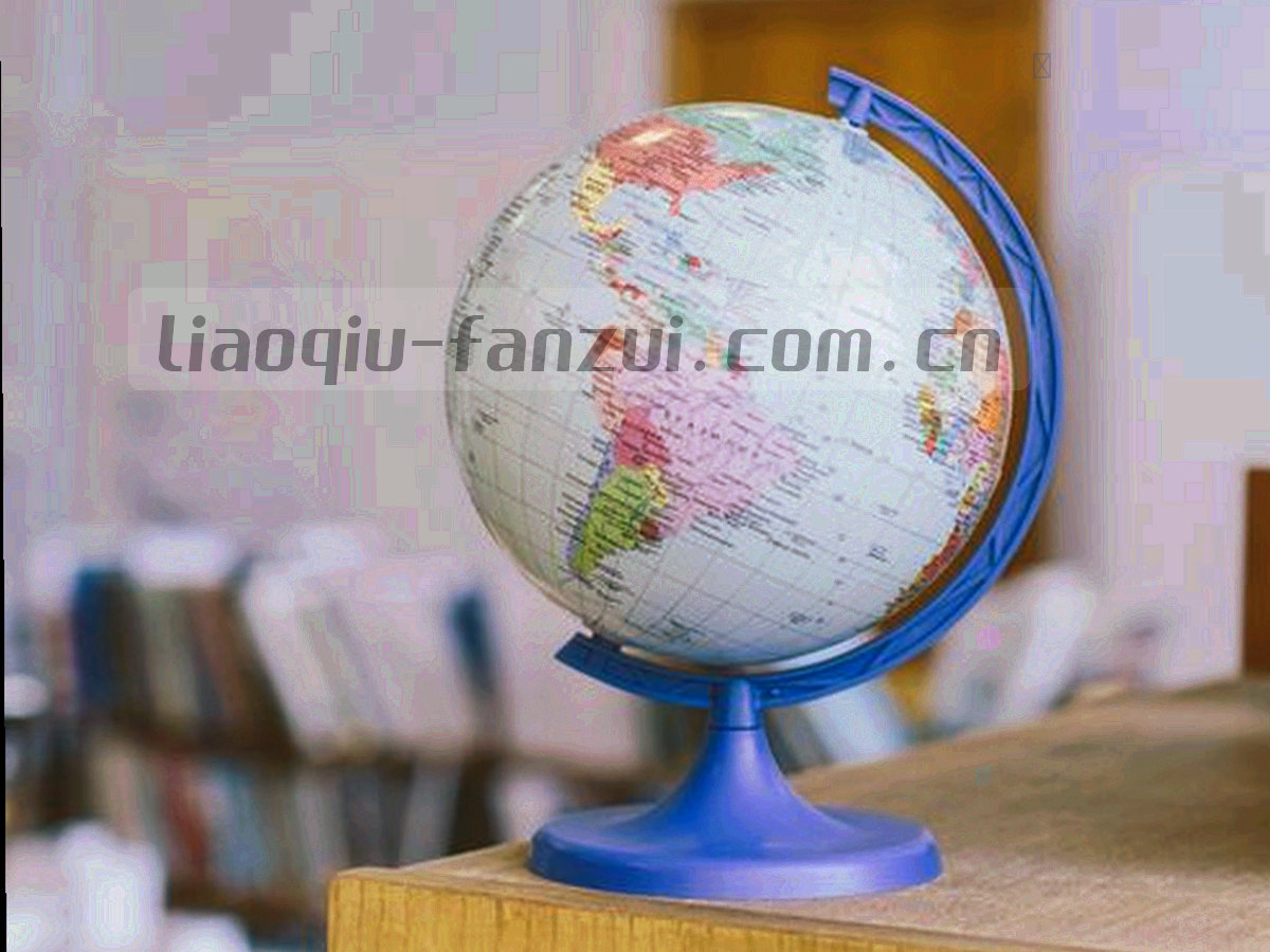 3D 渲染的足球与手机界面局部叠合，荧光绿描边勾出数据轨迹，画面中没有真实人物